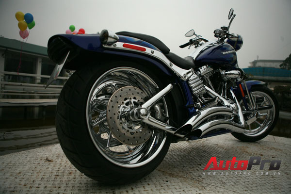 Dàn Harley hùng hậu tụ hợp nhân kỷ niệm CLB Harley Davidson Hà Nội 6