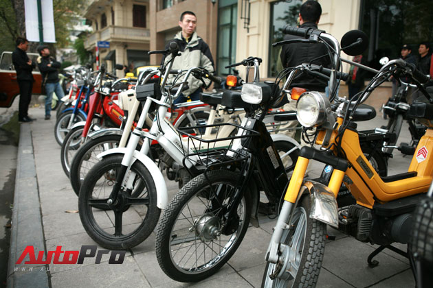 Moped Hà Nội: Hoài niệm bên chiếc xe nhả khói 3