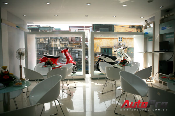 Piaggio Xuân Cầu khai trương trung tâm dịch vụ bảo hành 2S tại Hà Nội 4