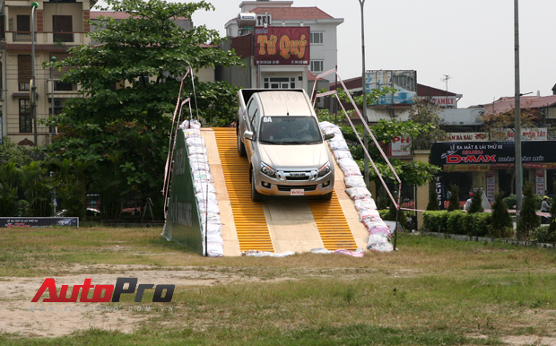 Giới thiệu và lái thử Isuzu D-max 2013 tại Hà Nội 6