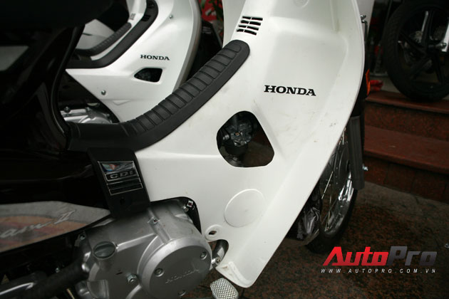 Honda Super Dream 110 ngày đầu "lên kệ" với giá 18,7 triệu đồng 10