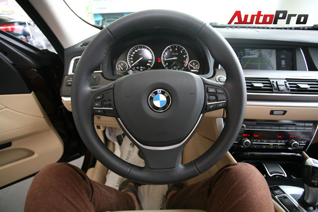 Một số tính năng cần biết khi lái xe BMW 1