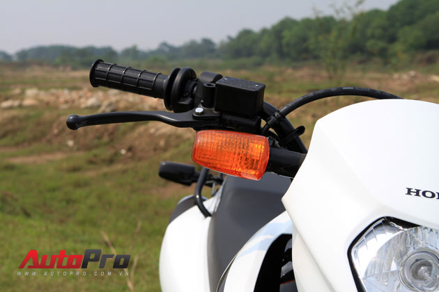  Honda XR125 2013: Không chỉ dành cho dân "phượt" 9