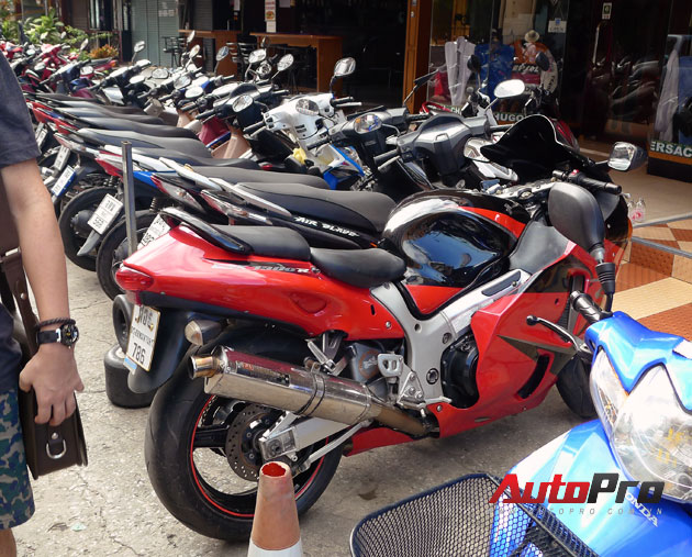 Thuê siêu môtô cực dễ ở thiên đường "đèn đỏ" Pattaya 2