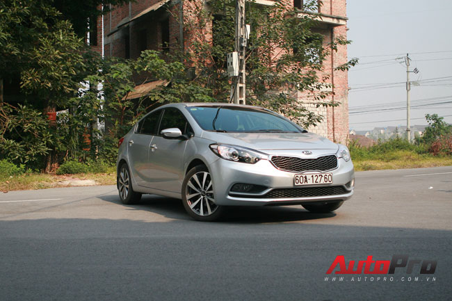 Kia K3: Nhiều trang bị, giá hợp lý 6