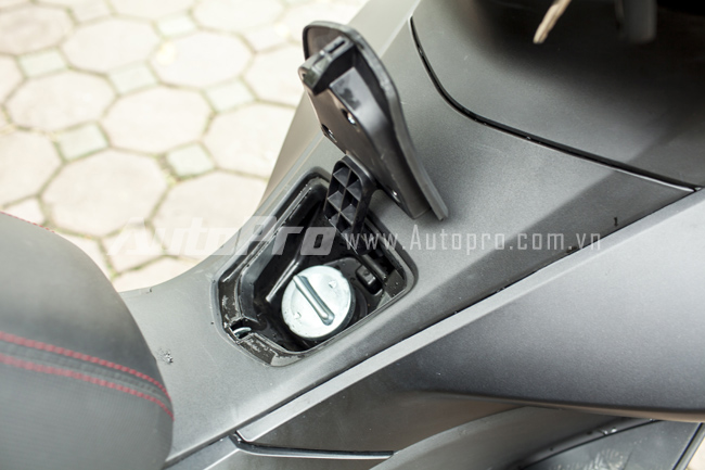 Honda PCX 125cc 2014: Lối đi nào cho dòng Scooter Touring tại Việt Nam 17
