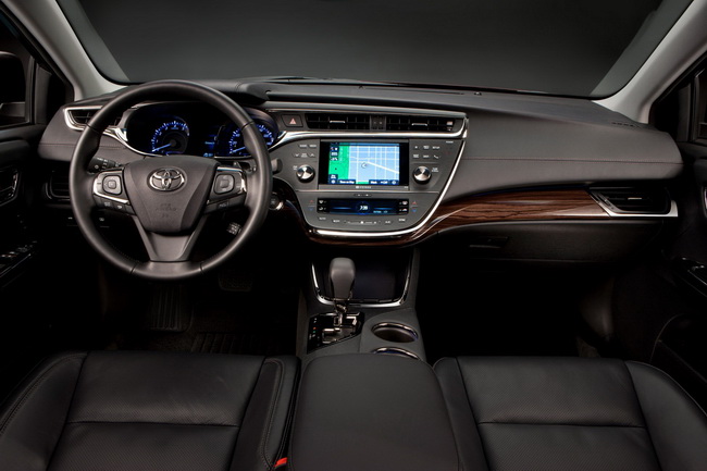 Toyota Avalon 2013 có giá khởi điểm 30.990 USD 6