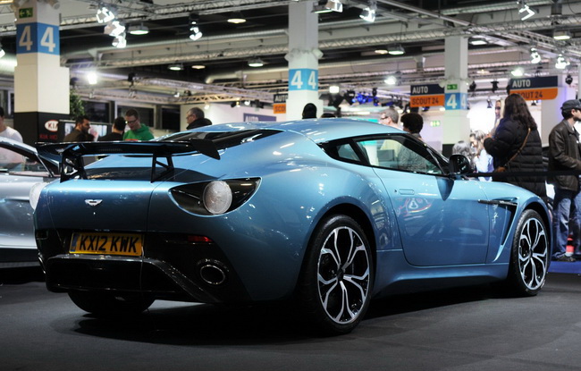 Ngắm Aston Martin Zagato màu xanh ngọc tại Zurich 5