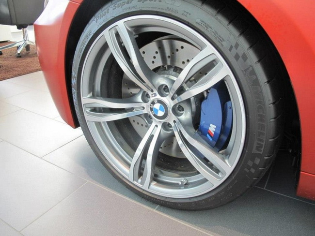 BMW M6 Coupe màu đỏ mờ tuyệt đẹp 9