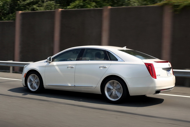 Xế sang Cadillac XTS lần đầu dính án thu hồi 3