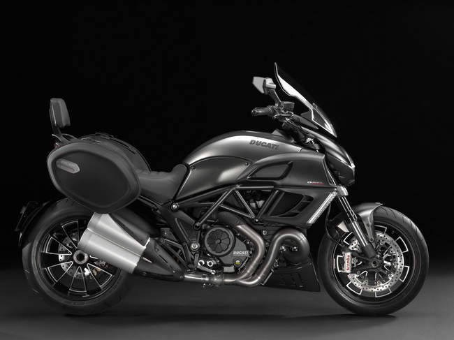 Ducati Diavel Strada 2013 – Lựa chọn cho người thích di chuyển 2