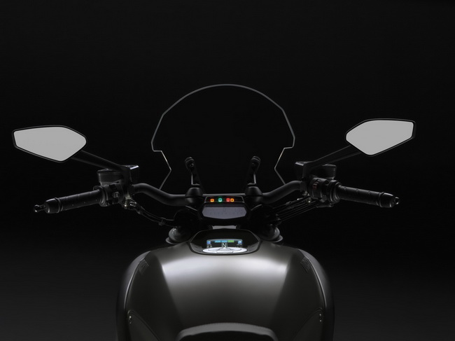 Ducati Diavel Strada 2013 – Lựa chọn cho người thích di chuyển 8
