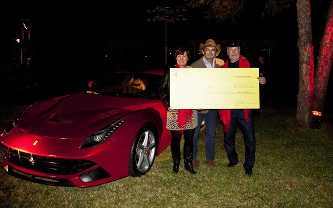 Ferrari F12 Berlinetta đầu tiên đến Mỹ với giá 1,125 triệu USD 1