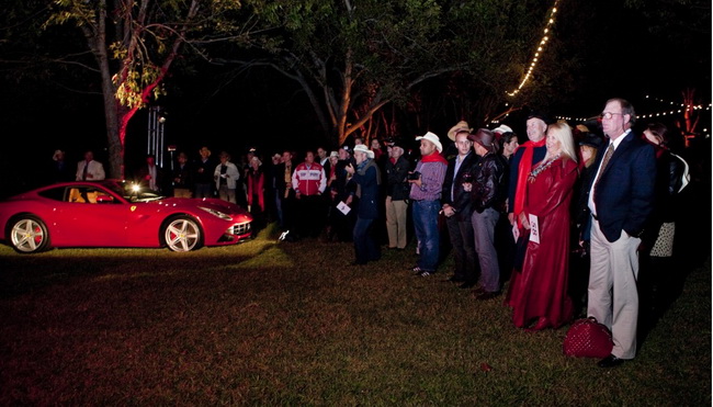 Ferrari F12 Berlinetta đầu tiên đến Mỹ với giá 1,125 triệu USD 4