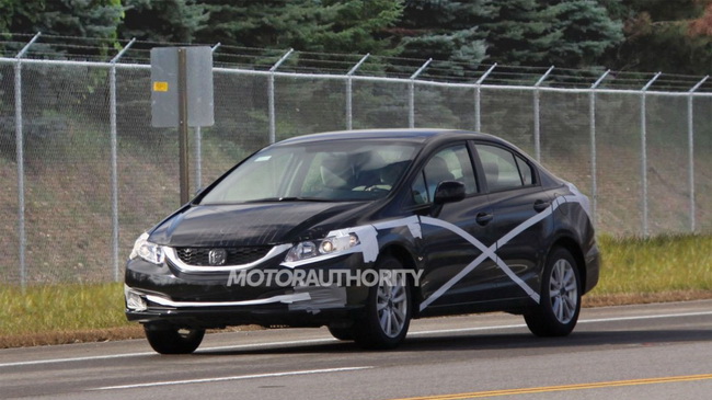 Honda Civic 2013 lộ diện tr&ecirc;n đường thử 1
