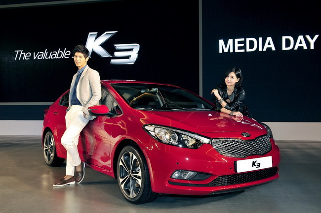 Kia Forte Sedan 2014 sẽ đến Los Angeles Auto Show 10