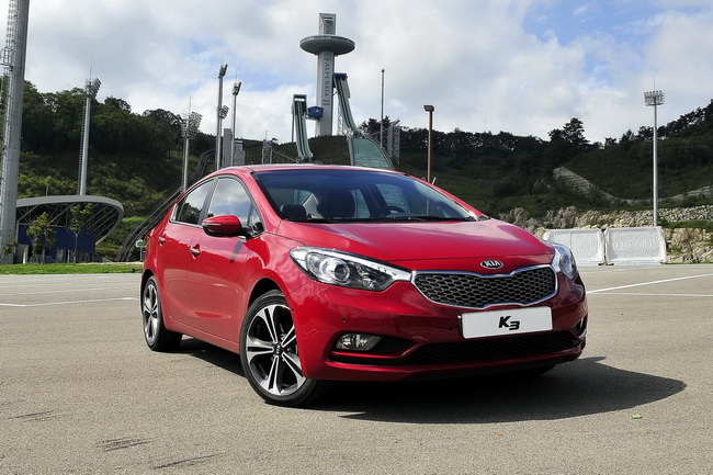 Kia Forte Sedan 2014 sẽ đến Los Angeles Auto Show 12