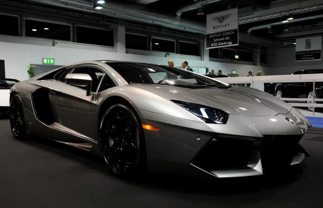 Ngắm si&ecirc;u xe Lamborghini Aventador LP700-4 của Người Dơi 7