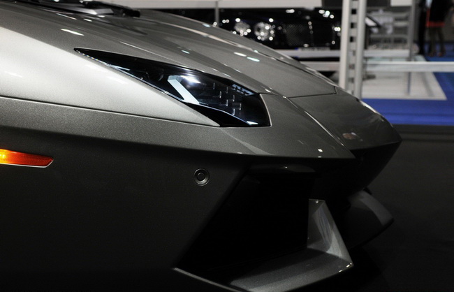 Ngắm si&ecirc;u xe Lamborghini Aventador LP700-4 của Người Dơi 12