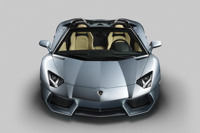 Aventador LP 700-4 Roadster đến Mỹ với giá 445.300 USD 1