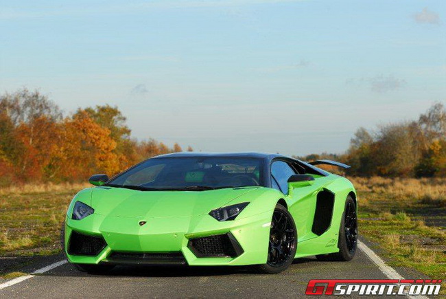 Aventador LP760-4 độ màu trân châu của Oakley Design 4