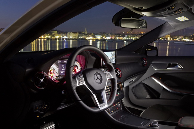 90.000 đơn đặt hàng  cho Mercedes-Benz A-Class 8