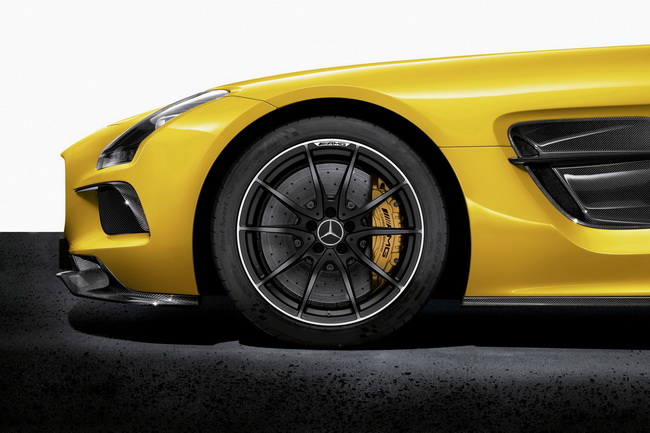 Mercedes-Benz công bố video giới thiệu SLS AMG Black Series 20