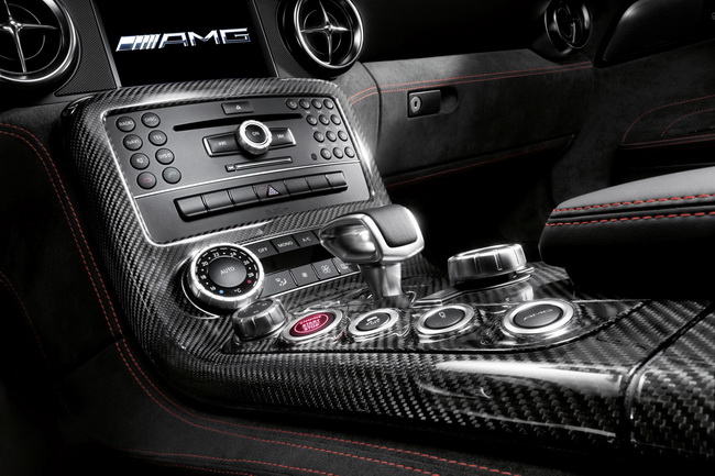 Mercedes-Benz công bố video giới thiệu SLS AMG Black Series 25