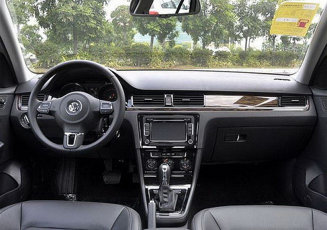 Volkswagen Bora 2013 ra mắt tại Trung Quốc 7
