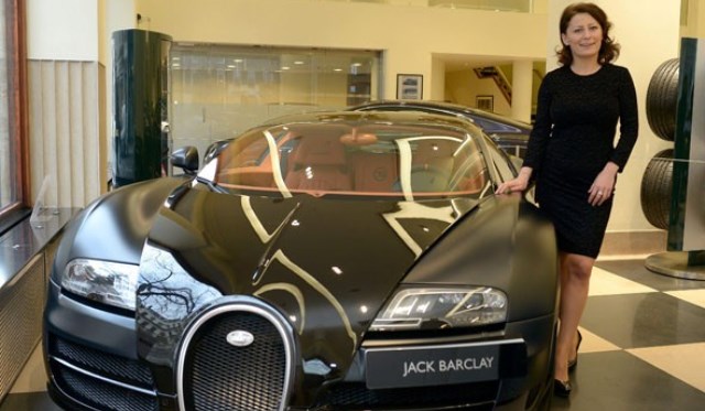 Nữ nhân viên bán hàng xuất sắc nhất của Bugatti 1