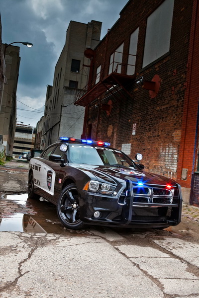 Dodge Charger Pursuit AWD: Hàng khủng mới của Cảnh sát Mỹ 4