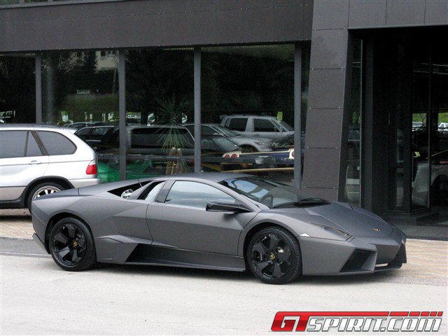 Rao bán cặp đôi Lamborghini Reventon siêu hiếm 2