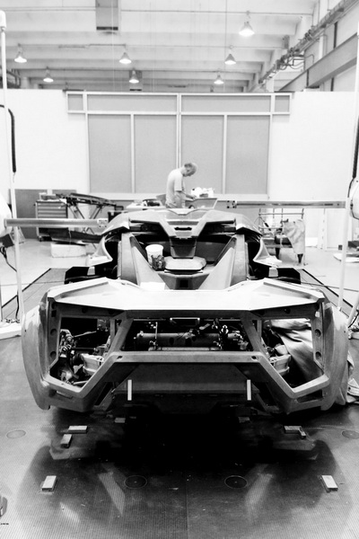 Mua siêu xe Lykan HyperSport được tặng đồng hồ 4 tỉ 13