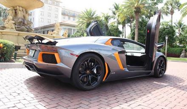 Lamborghini Aventador màu độc có giá nửa triệu Đô 11