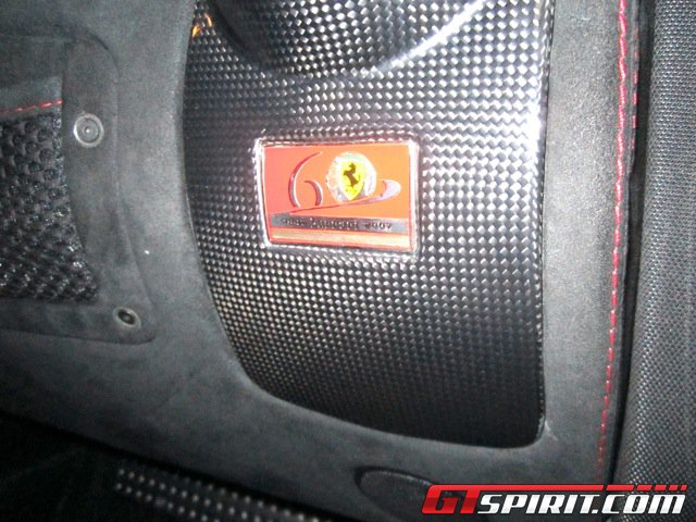 Siêu xe Ferrari 430 Scuderia của Michael Schumacher được rao bán 8