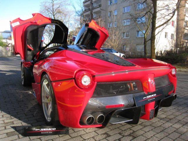 Siêu xe Ferrari LaFerrari “Số 1” có giá 3,25 triệu USD 2