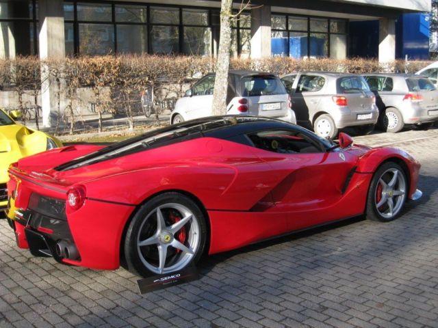 Siêu xe Ferrari LaFerrari “Số 1” có giá 3,25 triệu USD 4