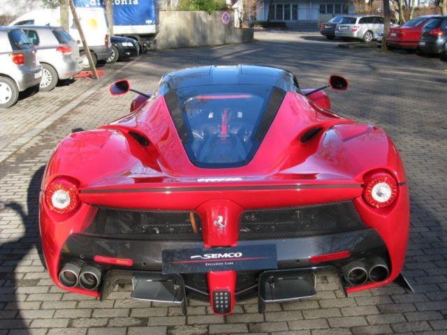 Siêu xe Ferrari LaFerrari “Số 1” có giá 3,25 triệu USD 5
