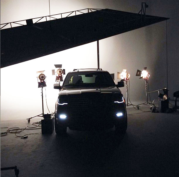 SUV hạng sang Lincoln Navigator 2015 lộ diện trước giờ ra mắt 2 SUV hạng sang Lincoln Navigator 2015 lộ diện trước giờ ra mắt 2