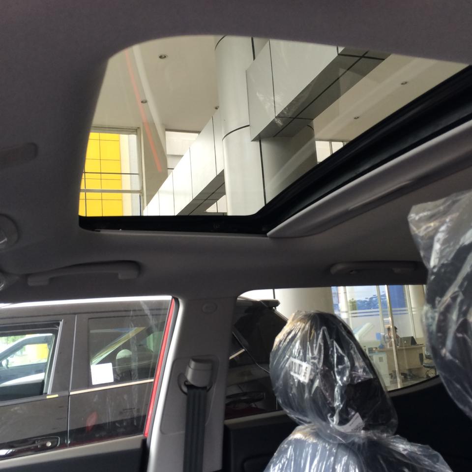 Cửa sổ trời của SsangYong Tivoli bản cao cấp