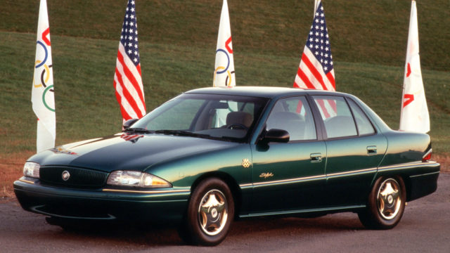
Buick Skylark Olympic Edition tại Atlanta 1996.
