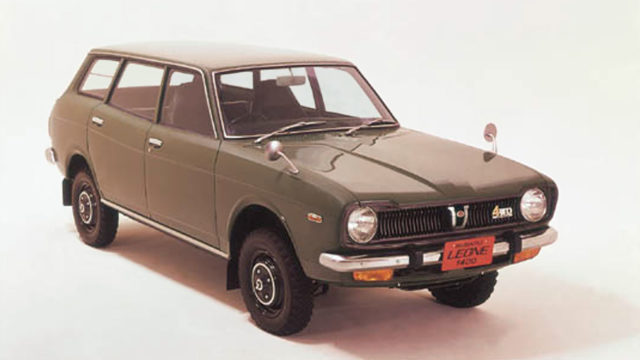 
Lake Placid 1980 vợi sự xuất hiện của Ford và Subaru.
