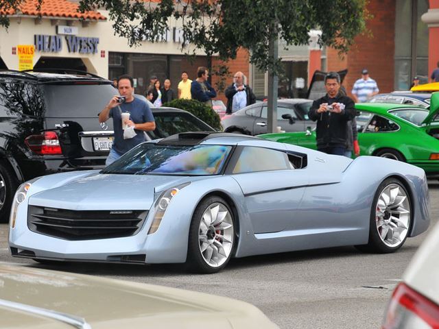 
Năm 2006, Jay Leno đã cất công đặt hàng hãng xe Mỹ General Motors để sở hữu chiếc siêu xe độc nhất vô nhị màu xanh nhạt.

