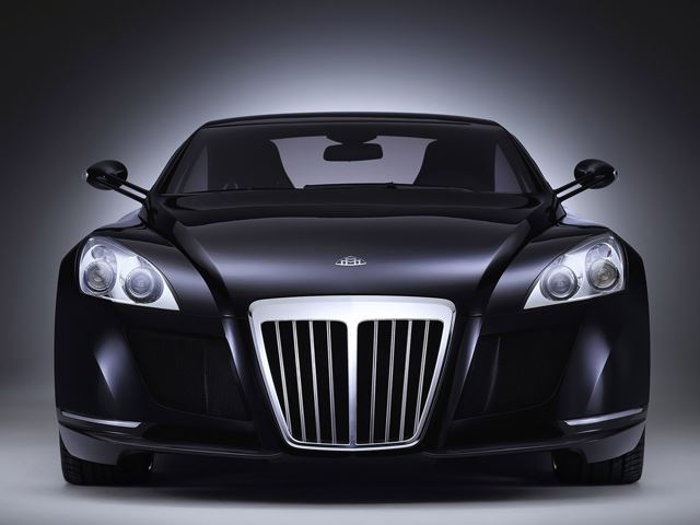 
Rapper Birdman đã chi ra số tiền điên rồ lên tới 8 triệu USD để sở hữu chiếc Maybach Exelero vào năm 2011. Đây là chiếc xe siêu sang nhưng mang hồn siêu xe khi sở hữu sức mạnh 700 mã lực tới từ động cơ twin-turbo V12.
