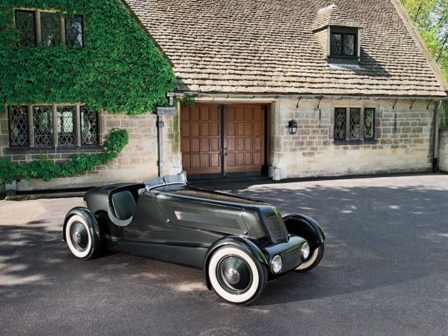 
Cuối cùng là 1934 Lincoln Model 40 Special Speedster mang phong cách máy bay.
