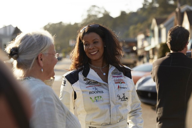 
Chanterria McGilbra là giám đốc điều hành của quỹ Prancing Ponies. Cô được biết đến như một người phụ nữ Mỹ gốc Phi đầu tiên sở hữu Ferrari tại Bắc California. Trong chuyến đi này, cô điều khiển một chiếc Ferrari 458 Italia màu trắng.
