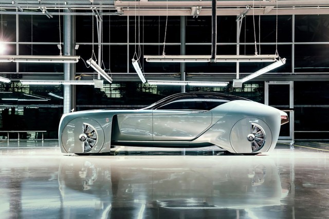 
Rolls-Royce Vision 100 Concept mô tả tầm nhìn 100 năm tới của xe siêu sang Rolls-Royce.
