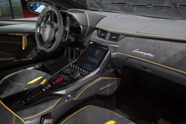 
Nội thất của Lamborghini Centenario Coupe
