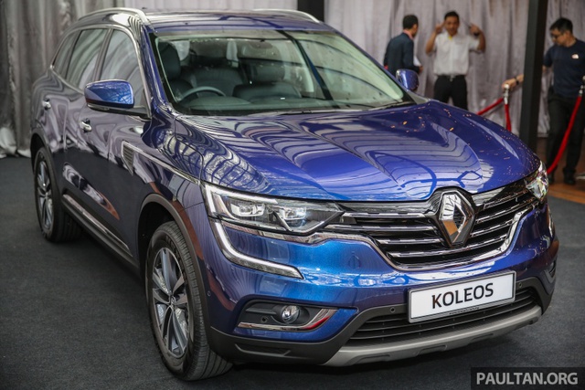 
Hôm qua, ngày 1/9/2016, mẫu SUV cỡ C Renault Koleos thế hệ mới đã chính thức được trình làng tại thị trường Malaysia. Tại thị trường Malaysia, Renault Koleos 2016 chỉ có một bản trang bị là SCe 170 với giá khởi điểm 172.800 RM, tương đương 942 triệu Đồng.
