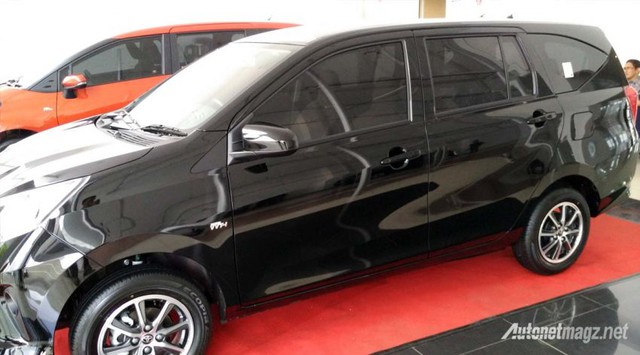 
Thuộc phân khúc xe giá rẻ thân thiện với môi trường Low Cost Green Car (LCGC), Toyota Calya sẽ cạnh tranh với Datsun GO+ Panca đã có mặt trên thị trường từ năm 2014. Hiện Datsun GO+ Panca là mẫu xe MPV thuộc phân khúc LCGC duy nhất tại thị trường Indonesia.
